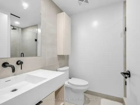 108 Peter Street Toronto ON M5V 0W2