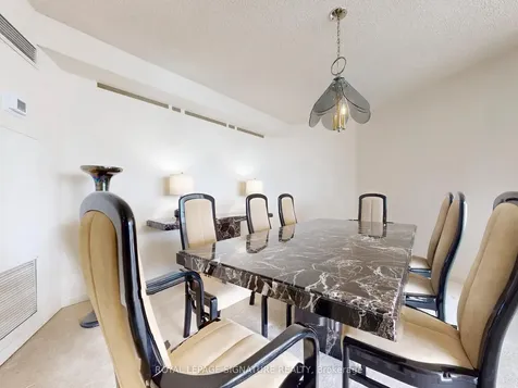 85 Skymark Drive Toronto ON M2H 3P2
