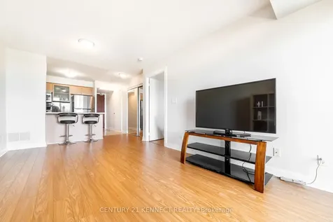 16 Harrison Garden Boulevard Toronto ON M2N 7J6