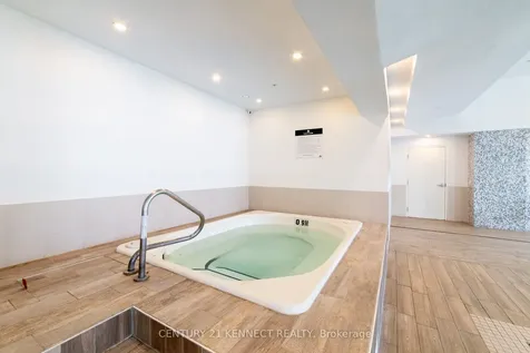 16 Harrison Garden Boulevard Toronto ON M2N 7J6