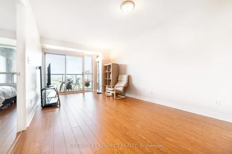 16 Harrison Garden Boulevard Toronto ON M2N 7J6