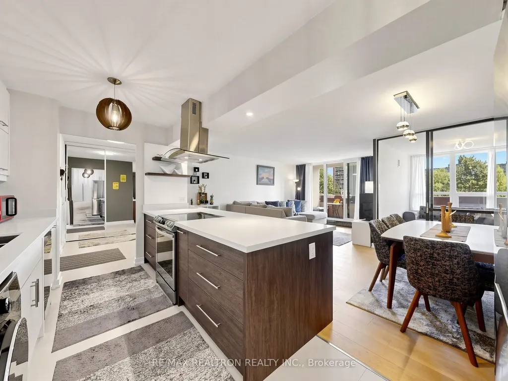 100 Canyon Avenue Toronto ON M3H 5T9