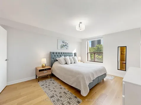 100 Canyon Avenue Toronto ON M3H 5T9