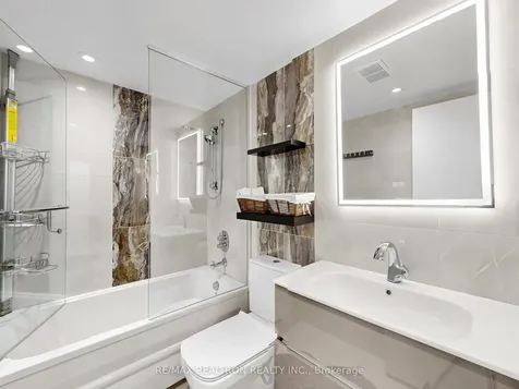 100 Canyon Avenue Toronto ON M3H 5T9