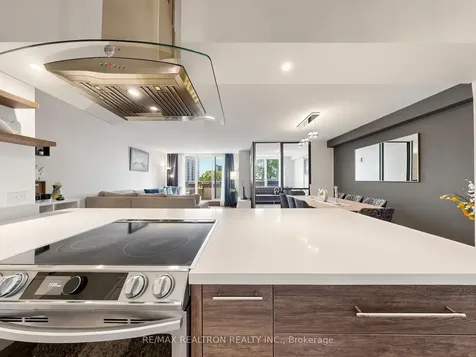 100 Canyon Avenue Toronto ON M3H 5T9