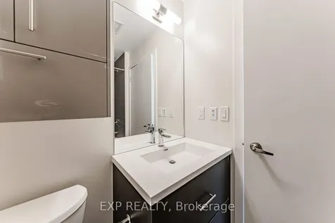 188 Fairview Mall Drive Toronto ON M2J 4T1