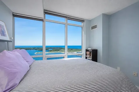 11 Brunel Court Toronto ON M5V 3Y3
