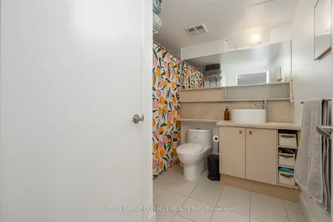 11 Brunel Court Toronto ON M5V 3Y3