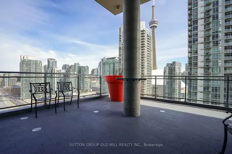 11 Brunel Court Toronto ON M5V 3Y3