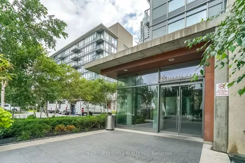 11 Brunel Court Toronto ON M5V 3Y3
