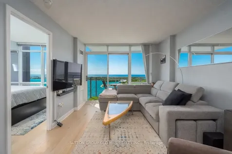 11 Brunel Court Toronto ON M5V 3Y3
