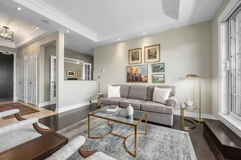21 Burkebrook Place Toronto ON M4G 0A2