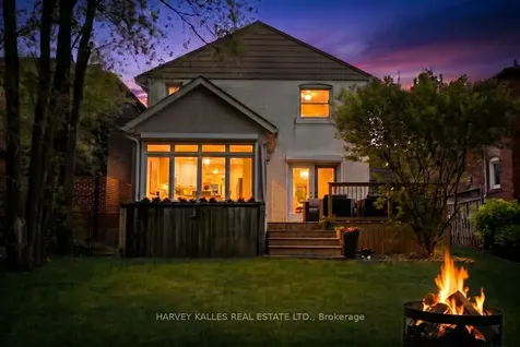 63 Westgate Boulevard Toronto ON M3H 1P1