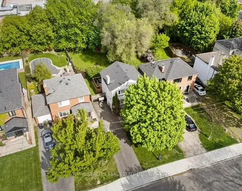 63 Westgate Boulevard Toronto ON M3H 1P1