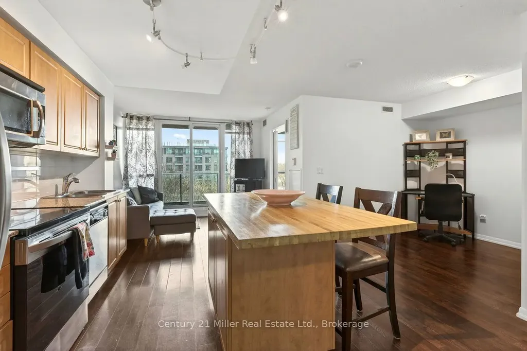 209 Fort York Boulevard Toronto ON M5V 4A1