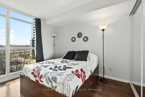 209 Fort York Boulevard Toronto ON M5V 4A1