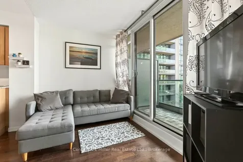 209 Fort York Boulevard Toronto ON M5V 4A1