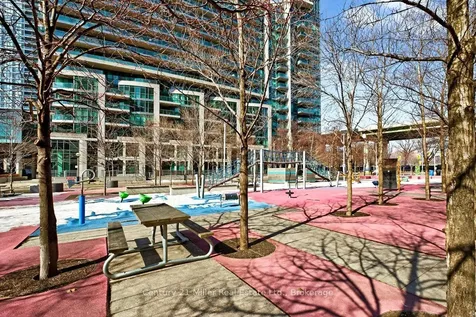 209 Fort York Boulevard Toronto ON M5V 4A1