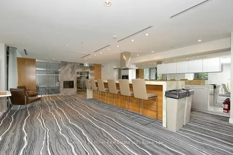 209 Fort York Boulevard Toronto ON M5V 4A1