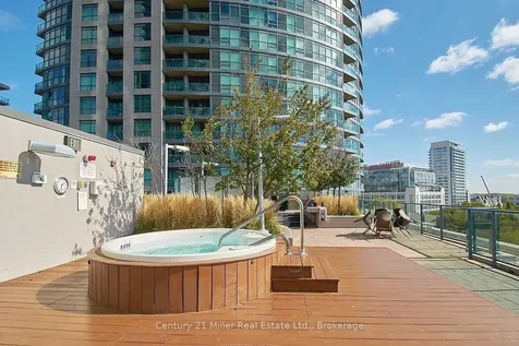 209 Fort York Boulevard Toronto ON M5V 4A1