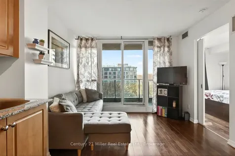 209 Fort York Boulevard Toronto ON M5V 4A1