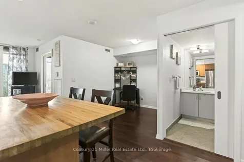 209 Fort York Boulevard Toronto ON M5V 4A1