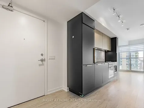 85 Wood Street Toronto ON M4Y 0E8