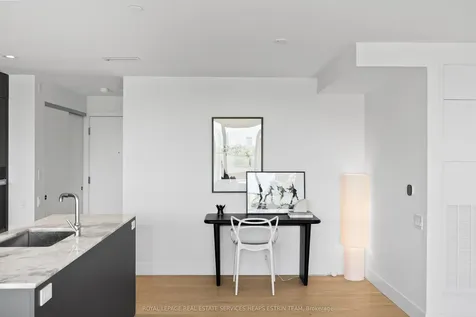 1414 Bayview Avenue Toronto ON M4G 0E2