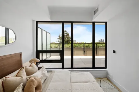 1414 Bayview Avenue Toronto ON M4G 0E2
