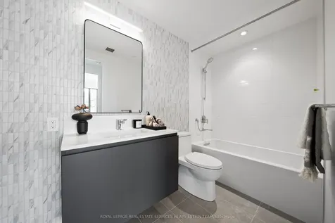 1414 Bayview Avenue Toronto ON M4G 0E2