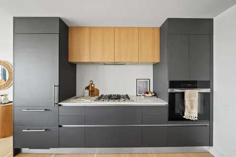 1414 Bayview Avenue Toronto ON M4G 0E2