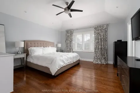 57 Burncrest Drive Toronto ON M5M 2Z4