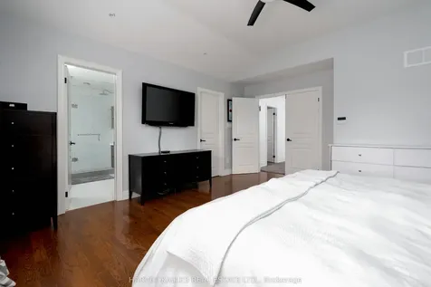 57 Burncrest Drive Toronto ON M5M 2Z4