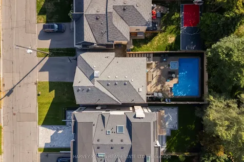 57 Burncrest Drive Toronto ON M5M 2Z4