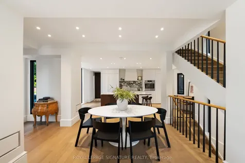 186 Humewood Drive Toronto ON M6C 2W9