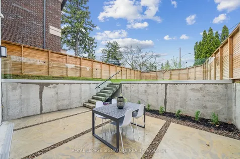 186 Humewood Drive Toronto ON M6C 2W9