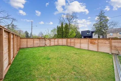 186 Humewood Drive Toronto ON M6C 2W9