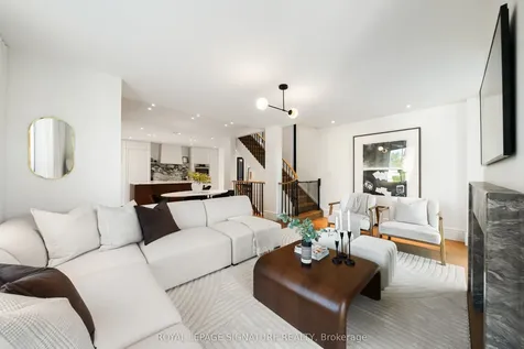 186 Humewood Drive Toronto ON M6C 2W9