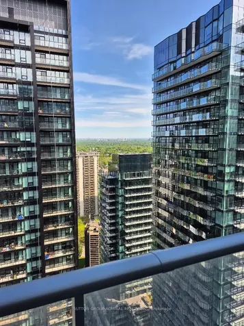 99 Broadway Avenue Toronto ON M4P 0E3