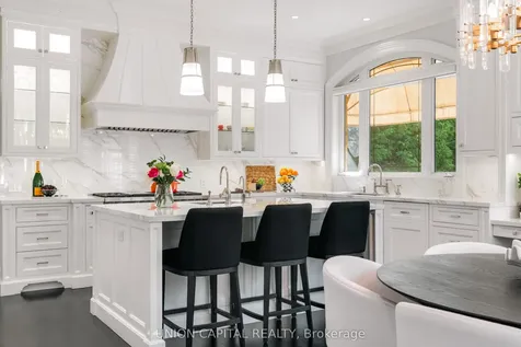 45 Gordon Road Toronto ON M2P 1E2