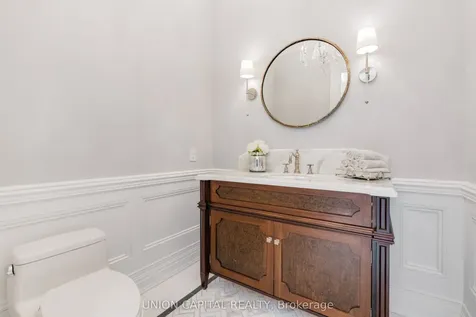 45 Gordon Road Toronto ON M2P 1E2