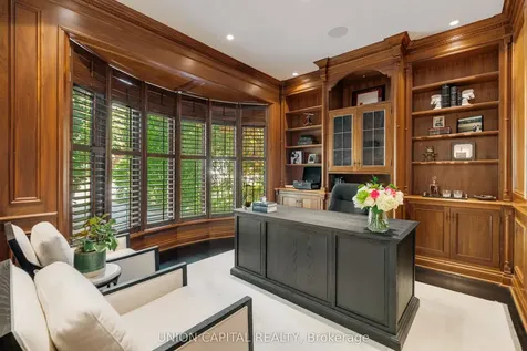 45 Gordon Road Toronto ON M2P 1E2