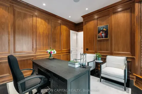 45 Gordon Road Toronto ON M2P 1E2