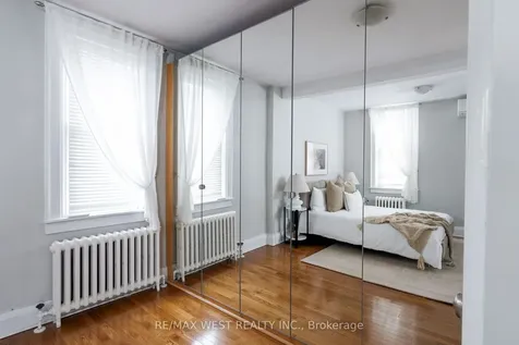 311 St Clair Avenue E Toronto ON M4T 1P3
