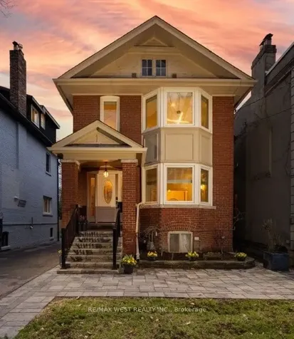 311 St Clair Avenue E Toronto ON M4T 1P3