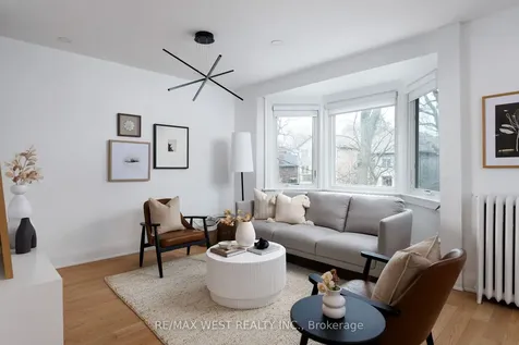 311 St Clair Avenue E Toronto ON M4T 1P3