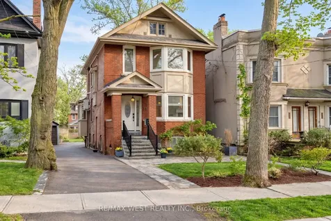 311 St Clair Avenue E Toronto ON M4T 1P3