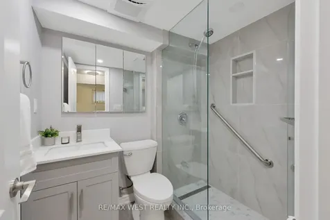 311 St Clair Avenue E Toronto ON M4T 1P3