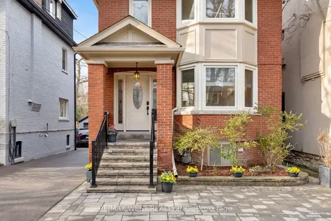 311 St Clair Avenue E Toronto ON M4T 1P3