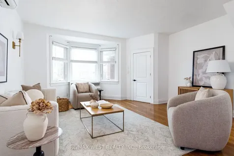 311 St Clair Avenue E Toronto ON M4T 1P3